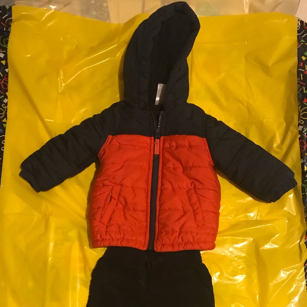 Puff jacket and blue pants 12M